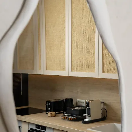Apartment Win Herastrau - Zen Vibes - Terrace - Private Parking *