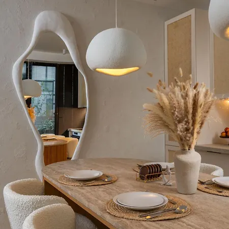 Win Herastrau - Zen Vibes - Terrace - Private Parking Apartment